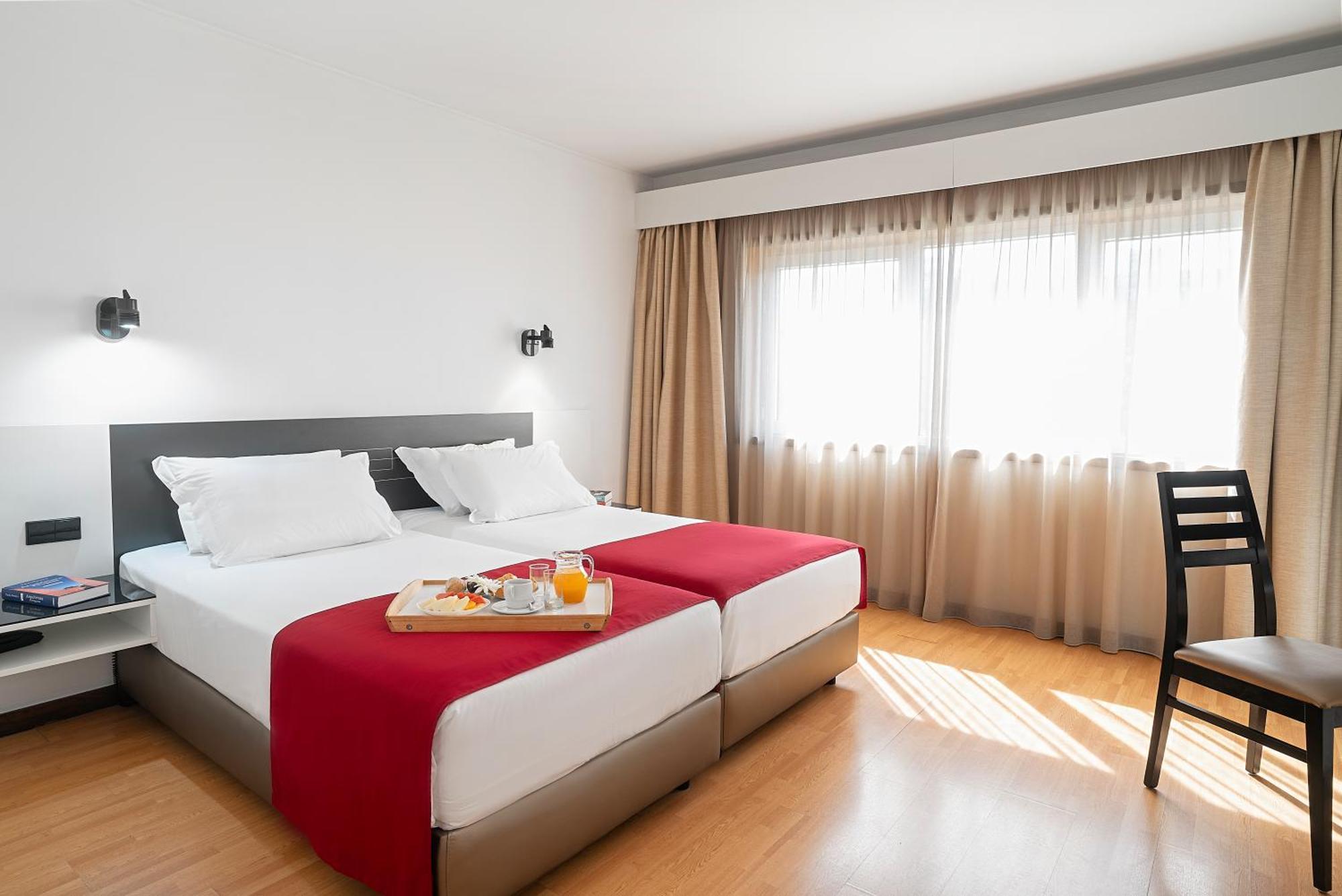 Hotel Amadeos - Matosinhos - Porto Экстерьер фото
