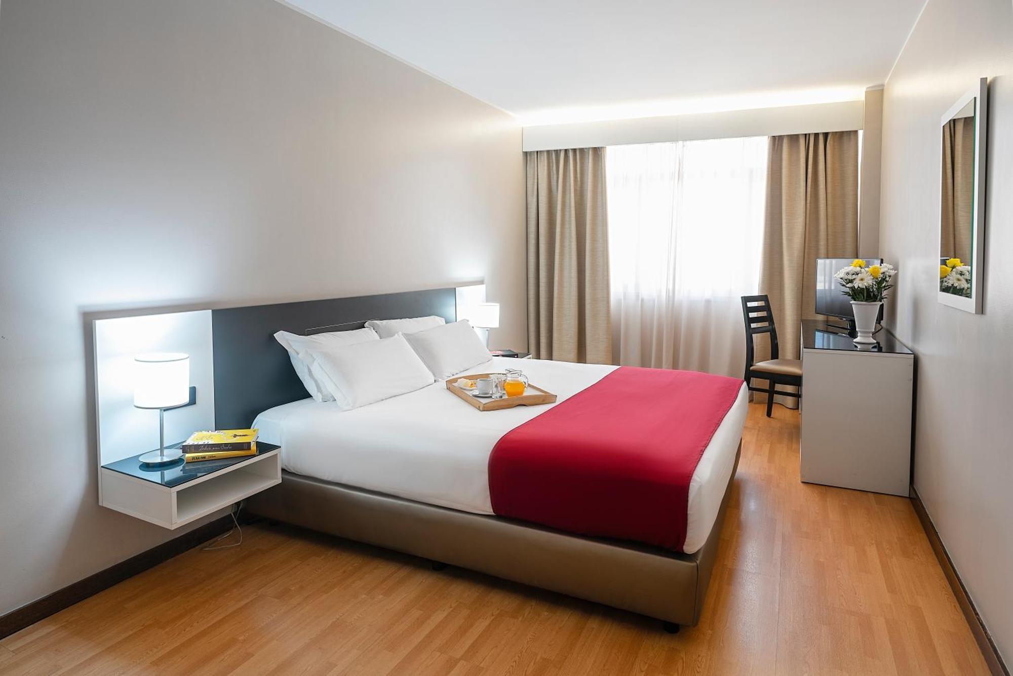 Hotel Amadeos - Matosinhos - Porto Экстерьер фото