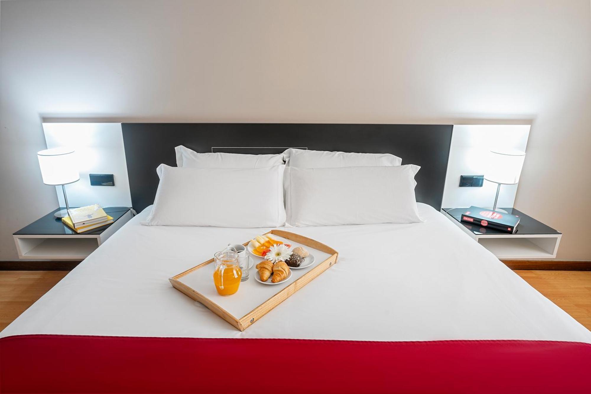 Hotel Amadeos - Matosinhos - Porto Экстерьер фото