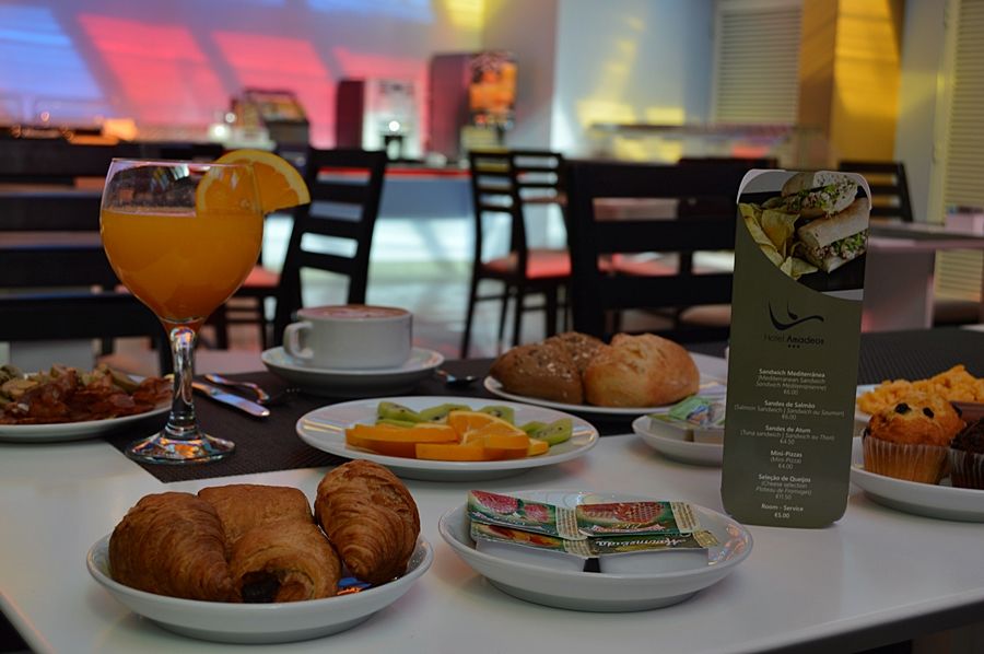 Hotel Amadeos - Matosinhos - Porto Экстерьер фото