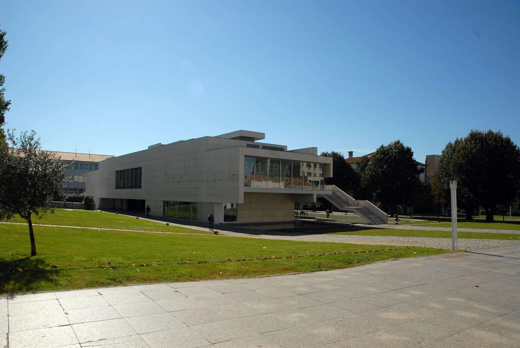 Hotel Amadeos - Matosinhos - Porto Экстерьер фото