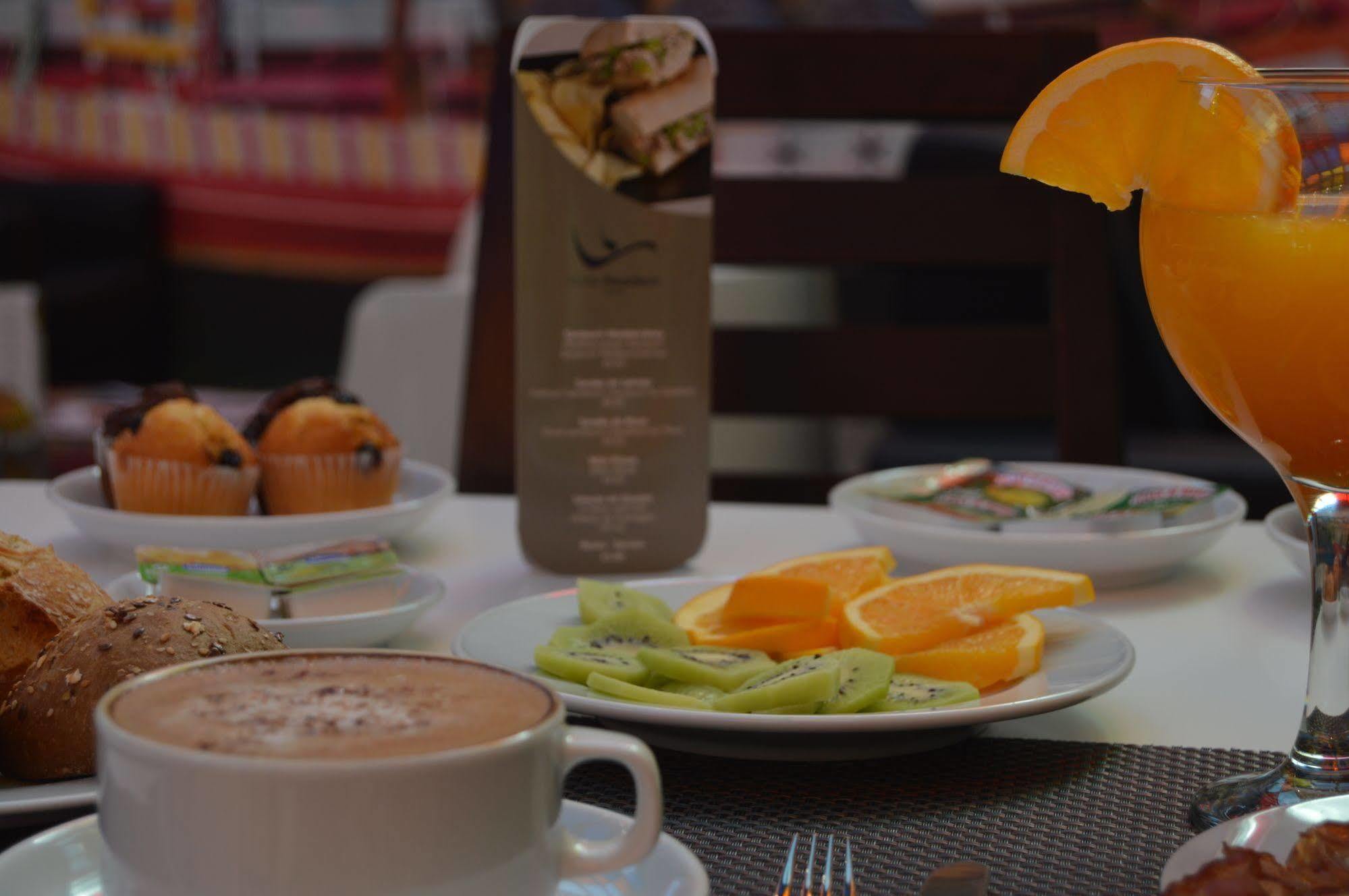Hotel Amadeos - Matosinhos - Porto Экстерьер фото