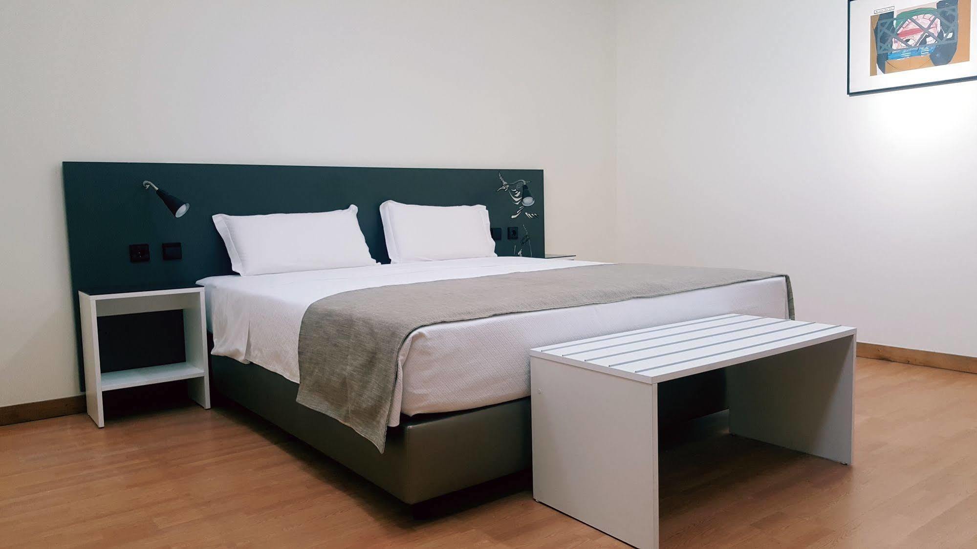 Hotel Amadeos - Matosinhos - Porto Экстерьер фото