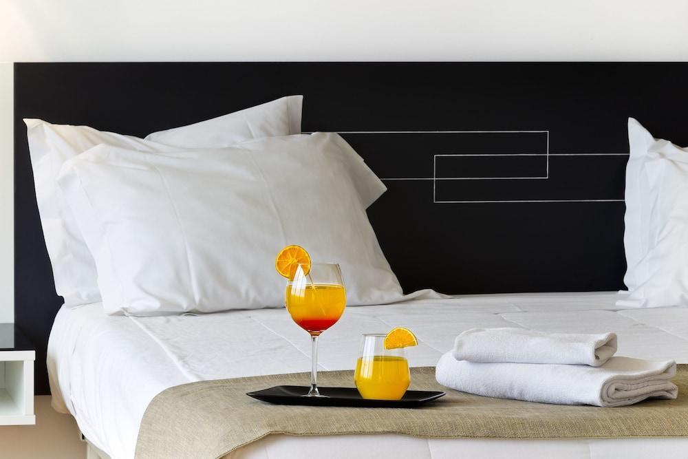Hotel Amadeos - Matosinhos - Porto Экстерьер фото
